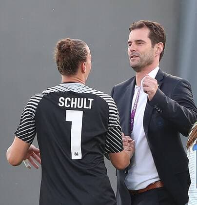 Joy with Ralf Kellermann and Almuth Schult VfL Wolfsburg