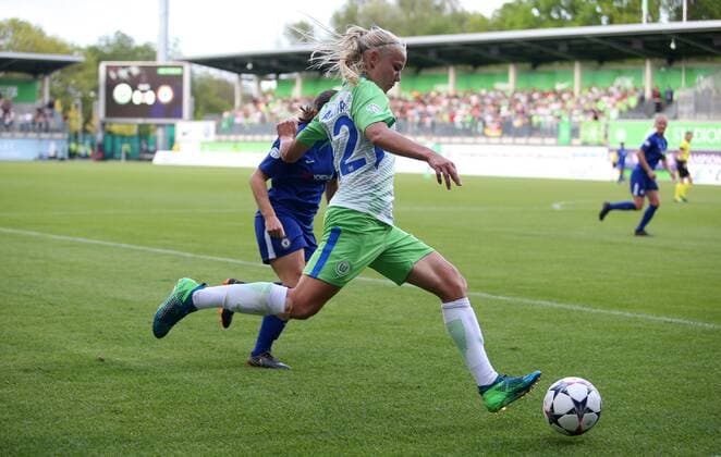 Wolfsburg vs Chelsea CL Women Wolfsburg Germany 29 04 2018 FOOTBALL VfL Wolfsburg vs Chelsea FC Semifinals UEFA Womens Champions League Season 2017 18 Image shows Pernille Harder VfL Wolfsburg Wolfsburg