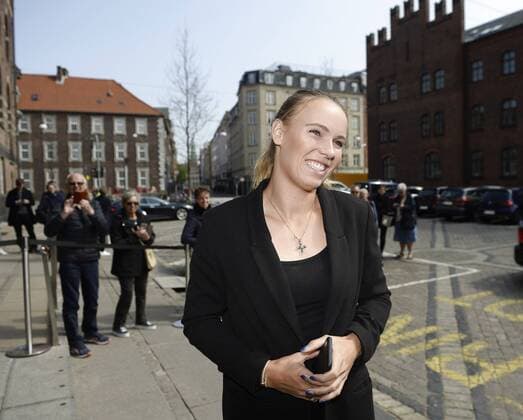 Caroline Wozniacki som er AArets Tennisspiller 2017 hyldes paa Koebenhavns Raadhus mandag den 30. april 2018. Overborgmester Frank Jensen byder paa lykoenskninger og raadhuspandekager. , Copenhagen Denmark  Copyright: MadsxClausxRasmussenx cop106 spdk20180430-120233-L