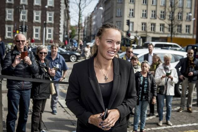 Caroline Wozniacki ankommer for at blive hyldet efter at have vundet Australian Open og vaere blevet AArets Tennisspiller 2017 , det sker paa Koebenhavns Raadhus, mandag den 30. april 2018. Koebenhavns overborgmester Frank Jensen byder paa lykoenskninger og raadhuspandekager.. , Copenhagen Denmark  Copyright: RitzauxScanpix MadsxClausxRasmussenx cop106 spdk20180430-135947-L