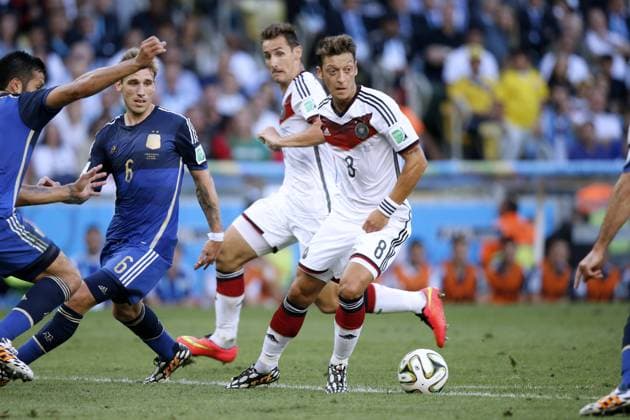 OEZIL Mesut Team Deutschland World Cup 2014 Brasil FIFA Fussball Weltmeisterschaften 2014 in Brasilien Finale Spiel Deutschland gegen Argentinien 1 : 0 am 13.Juli 2014 in Rio de Janeiro *** OEZIL Mesut Team Germany World Cup 2014 Brasil FIFA World Cup Brazil 2014 Final game Germany v Argentina 1 0 on 13 July 2014 in Rio de Janeiro 