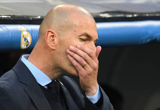 01 05 2018 xfux Football Champions League semi-finals Real Madrid FC Bayern Muenchen emspor v l coach Zinedine Zidane Real Madrid disappointed disappointed looking dissapointed Madrid