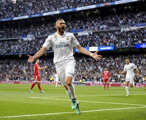 01 05 2018 Football UEFA Champions League 2017 2018 Semifinal Second leg Real Madrid FC Bayern Munich at the Bernabeu Stadium Madrid Torjubel to 1 1 equalizer of Karim Benzema Real Madrid