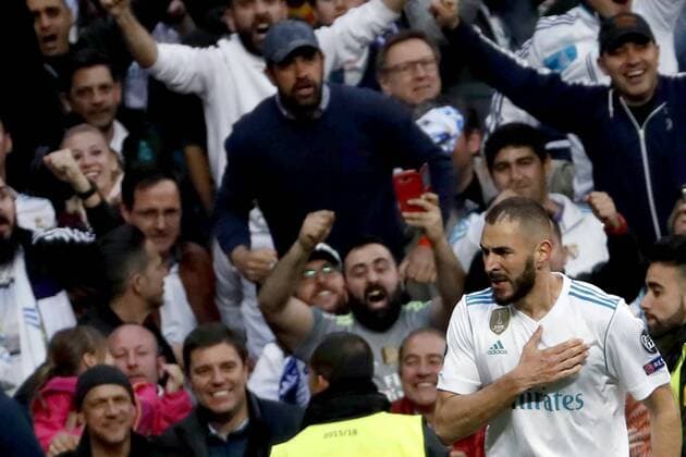 Bilder des Tages - SPORT Real Madrid s Karim Benzema celebrates after scoring the 1-1 equalizer against Bayern Munich during the UEFA Champions League semi finals second leg match between Real Madrid and Bayern Munich at Santiago Bernabeu Stadium, in Madrid, Spain, 01 May 2018. Real Madrid vs Bayern Munich !ACHTUNG: NUR REDAKTIONELLE NUTZUNG!  Copyright: xJAVIERxLIZONx GRAF6575 20180501-636608062959501423