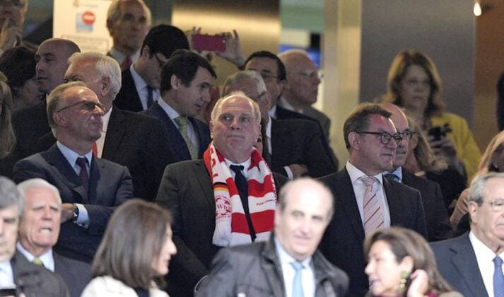 01 05 2018 Football UEFA Champions League 2017 2018 Semifinals Second leg Real Madrid FC Bayern Munich at the Bernabeu Stadium Madrid v li Chairman Karl Heinz Rummenigge FC Bayern Munich and President Uli Hoeness FC Bayern pensive