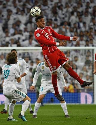 01 05 2018 xfux Football Champions League semi-finals Real Madrid FC Bayern Muenchen emspor v l Luka Modric Real Madrid Corentin Tolisso FC Bayern Muenchen Madrid
