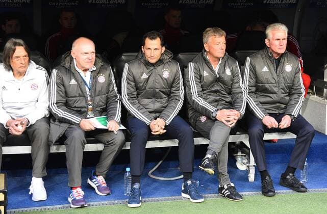 01 05 2018 xfux Football Champions League semi-finals Real Madrid Bayern Muenchen emspor vl club physician Dr Hans Wilhelm Müller Wohlfahrt Bayern Muenchen co manager Hermann Gerland Bayern Muenchen Hasan Salihamidzic sports director FC Bayern Munich Peter Hermann Co coach FC Bayern Munich Jupp Heynckes coach FC Bayern Muenchen Madrid