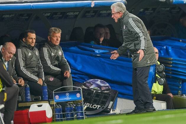 Coach Head Coach Jupp HEYNCKES FCB Emotion disappointed Disappointment Frustration Frustrated Grief Sad Desperate Desperation REAL MADRID FC BAVARIA MUENCHEN Semi-final Rueckspiel Soccer UEFA Champions League Madrid Spain 01 05 2018 CL Season 2017 2018 FCB