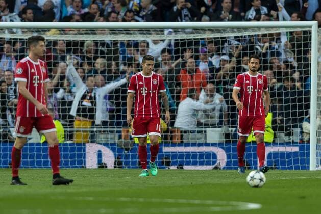 Madrid Spain 01 05 2018 UEFA Champions League 2017 18 Season Semi finals Semifinals Second leg Relegation Real Madrid FC Bayern Munich Robert Lewandowski FCB James Rodriguez FCB and Mats Hummels FCB after scoring the 1 1 DeFodi048