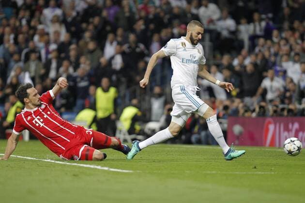 Soccer match between Real Madrid and Bayern Munich, second leg of semi finals of the Champions League 2017 2018, held at the Santiago Bernabeu stadium, in Madrid. (Photo: Jose Cuesta 261 Cordon Press). Karim Benzema score.  xJosexLuisxCuestax xx