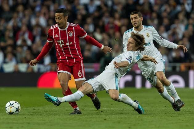 Madrid Spain 01 05 2018 UEFA Champions League 2017 18 Season Semi finals Semifinals Second leg Relegation Real Madrid FC Bayern Muenchen Thiago FCB and Luka Modric Real Madrid defeated DeFodi048