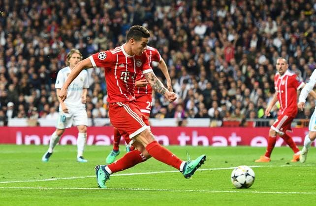 01 05 2018 xfux Football Champions League semi-finals Real Madrid Bayern Muenchen emspor v l James Rodriguez Bayern Munich celebrate the goal The goal scored to score scored the goal for 2 2 Madrid