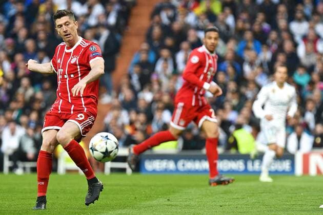 Real Madrid v Bayern Munich UEFA Champions League Semi-Final Robert Lewandowski of FC Bayern Munich during the UEFA Champions League Semi-Final match at the Estadio Santiago Bernabeu, Madrid Content Not Available For UK Newspapers Copyright: xKristianxKanex FIL-11726-0017