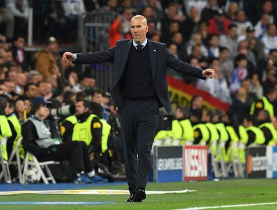01 05 2018 xfux Football Champions League semi-finals Real Madrid FC Bayern Munich emspor v l coach Zinedine Zidane Real Madrid gives gestures gestures with the gestures gesticulate gestures gesticulate Madrid