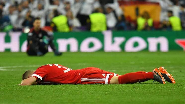 01 05 2018 xfux Football Champions League semi-finals Real Madrid Bayern Muenchen emspor v Joshua Kimmich Bayern Munich disappointed disappointed looking dissapointed Madrid