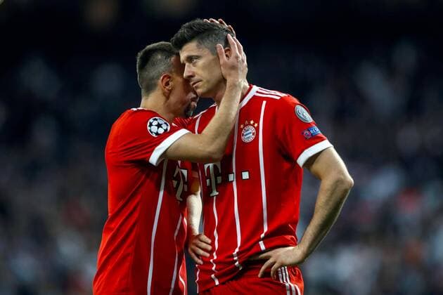 Bayern Munich s Ribery and Lewandowski (R) during the UEFA Champions League semifinal second leg match between Real Madrid and Bayern Munich, at the Santiago Bernabeu stadium, in Madrid, Spain, 01 May 2018. Real Madrid vs. Bayern Munich !ACHTUNG: NUR REDAKTIONELLE NUTZUNG!  Copyright: xEmilioxNaranjox MAD51 20180501-636608147049424577