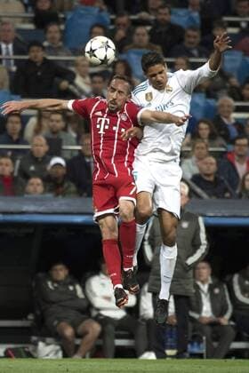 Franck Ribery and Raphael Varane at the UEFA Champions League semi-final match Real Madrid against Bayern Munich 2 2 at the Estadio Santiago Bernabeu Madrid 01 05 2018  Foto:xDyDxFotografosx xFuturexImage