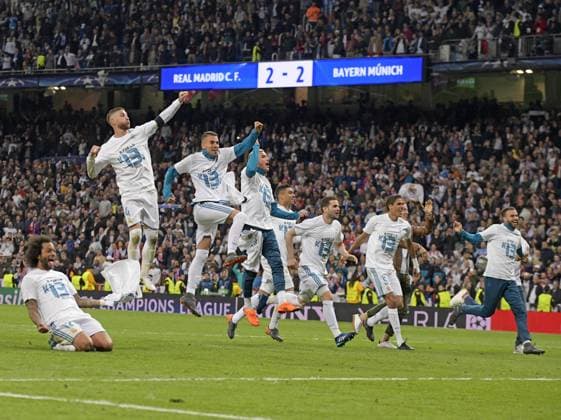 01 05 2018 Football UEFA Champions League 2017 2018 Semifinal Second leg Real Madrid FC Bayern Munich at the Bernabeu Stadium Madrid Final victory for Madrid Player v left Marcelo Real Madrid Sergio Ramos Real Madrid