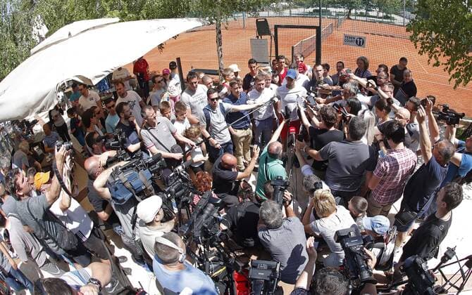 (180502) -- BELGRADE, May 2, 2018 -- Serbia s tennis player Novak Djokovic speaks to media after an open training session in Belgrade, Serbia on May 2, 2018.) (SP)SERBIA-BELGRADE-NOVAK DJOKOVIC-OPEN TRAINING PredragxMilosavljevic 