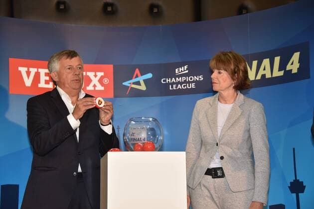 Michael Wiederer EHF Secretary General and Henrette Reker Lord Mayor of the City of Cologne on 02 05 2018 in Cologne at the draw of the Handball Champions League semi-finals VELUX EHF FINAL4 2017 taking place in Cologne on 26 and 27 May