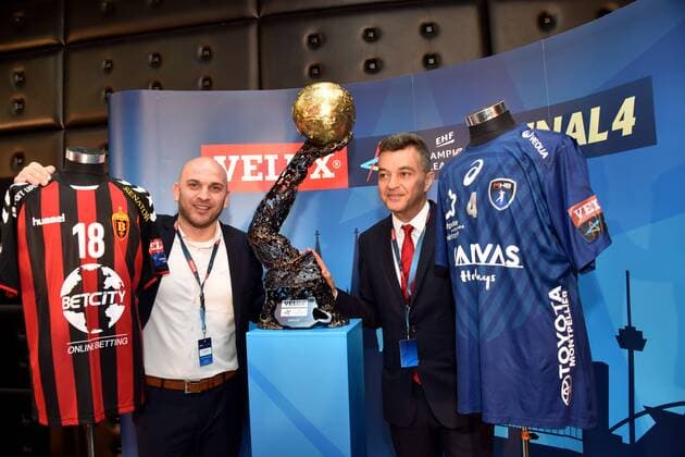 Representatives of the semi-final opponents HC Vardar MKD and Montpellier HB FRA l r are posing on 02 05 2018 in Cologne at the draw of the Handball Champions League semi-finals VELUX EHF FINAL4 2017 taking place in Cologne on 26 and 27 May
