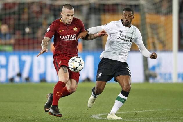 ROME, 02-04-2018 , Stadium Olimpico , season 2017 2018 , Champions League semi final second leg. Liverpool-player Georginio Wijnaldum (R) in duel with AS Roma player Radja Nainggolan (L) during the game AS Roma - Liverpool . AS Roma - Liverpool  x2162139x