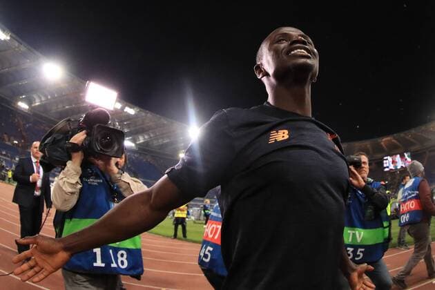 2nd May 2018, Stadio Olimpico, Rome, Italy; UEFA Champions League football, semi final, 2nd leg, AS Roma versus Liverpool; Sadio Mane celebrates as Liverpool goes through to the UEFA Champions League final on a 7-6 aggregate score  ActionPlus12019004