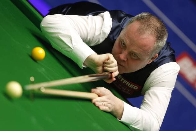Themen der Woche - SPORT Bilder des Tages - SPORT (180503) -- SHEFFIELD, May 3, 2018 -- John Higgins of Scotland competes during the quarterfinal match against Judd Trump of England at the World Snooker Championship 2018 at the Crucible Theatre in Sheffield, Britain on May 2, 2018. Higgins won 13-12.) (SP)BRITAIN-SHEFFIELD-SNOOKER World Championship WM Weltmeisterschaft QUARTERFINAL CraigxBrough 