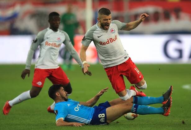 SOCCER - EL, RBS vs Marseille SALZBURG,AUSTRIA,03.MAY.18 - SOCCER - UEFA Europa League, semifinal, Red Bull Salzburg vs Olympique Marseille. Image shows Morgan Sanson (Marseille) and Valon Berisha (RBS). GEPAxpictures xMarioxBuehner
