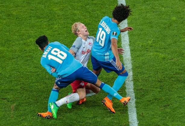 03 05 2018 Red Bull Arena Salzburg UEFA Champions League Final UEFA Champions League semi-final in the Jordan Amavi Olympique Marseille Fredrik Gulbrandsen FC Luiz Gustavo Olympique Marseille UEFA Champions League Semifinal 2nd Leg match between FC Salzburg and Olympique Marseille at the Red Bull Arena in Salzburg Austria on 2018 05 03 Salzburg  EX_FEI
