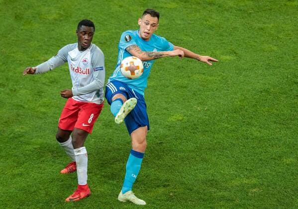 03 05 2018 Red Bull Arena Salzburg Red Bull Arena Salzburg UEFA Champions League semi-final Draw Diadie Samassekou FC Lucas Ocampos Olympique Marseille UEFA Champions League semi-final 2nd Leg match between FC Salzburg and Olympique Marseille at the Red Bull Arena in Salzburg Austria on 2018 05 03 Salzburg  EX_FEI
