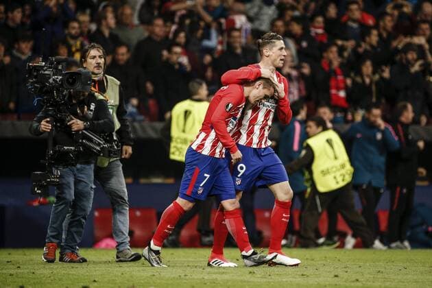 3rd May 2018, Wanda Metropolitano, Madrid, Spain; UEFA Europa League football, semi final, 2nd leg, Atletico Madrid versus Arsenal; Torres and Griezmann of Atletico celebrate their step to the final  ActionPlus12019240