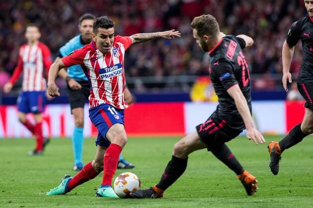 Atletico de Madrid s Angel Correa (L) vies for the ball with Arsenal s Callum Chambers during the UEFA Europa League semifinal second leg match between Atletico de Madrid and Arsenal at the Wanda Metropolitano stadium in Madrid, Spain, 03 May 2017. Atletico de Madrid vs. Arsenal !ACHTUNG: NUR REDAKTIONELLE NUTZUNG!  Copyright: xRodrigoxJimenezx CDM57 20180503-636609882726323661