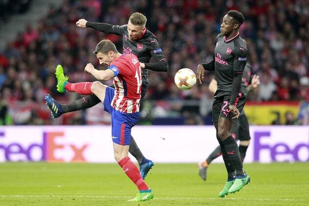 Atletico de Madrid s Gabi Fernandez (l) and Arsenal FC s Aaron Ramsey (c) and Danny Welbeck during Europa League Semi-finals, 2ndt leg. May 3,2018.  (2018050333)