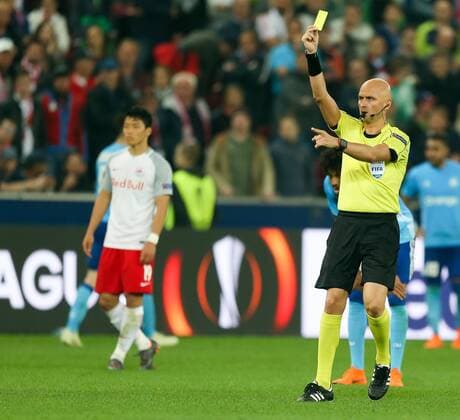 03 05 2018 Red Bull Arena Salzburg Red Bull Arena Salzburg UEFA Champions League semi-final in the yellow for Yohann Pele Olympique Marseille during the UEFA Europa League Semifinal 2nd Leg match between FC Salzburg and Olympique Marseille at the Red Bull Arena in Salzburg Austria on 2018 05 03 Salzburg  EX_RHA