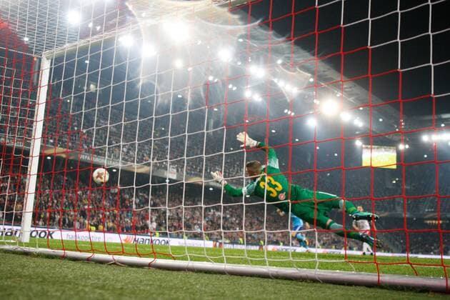 Bilder des Tages - SPORT SOCCER - EL, RBS vs Marseille SALZBURG,AUSTRIA,03.MAY.18 - SOCCER - UEFA Europa League, semifinal, Red Bull Salzburg vs Olympique Marseille. Image shows Alexander Walke (RBS). Keywords: goal camera. GEPAxpictures xMathiasxMandl
