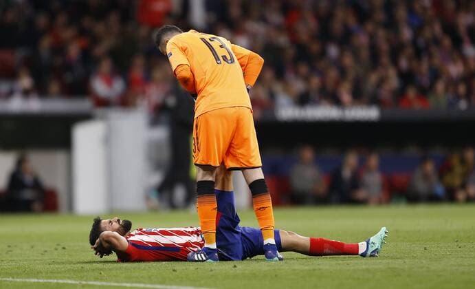 Partido de vuelta de semifinales de la Europa League entre el Atletico y el Arsenal. En la imagen, Diego Costa y Ospina. Europa League seminifinals second leg match between Atletico and Arsenal. In this picture, Diego Costa and Ospina. 