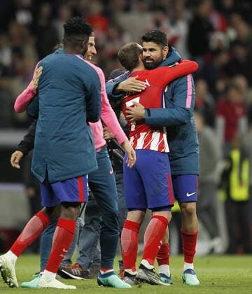 Partido de vuelta de semifinales de la Europa League entre el Atletico y el Arsenal. En la imagen, los jugadores del Atletico celebran su pase a la final. Europa League seminifinals second leg match between Atletico and Arsenal. In this picture, the Atletico players celebrate their pass to the final. 