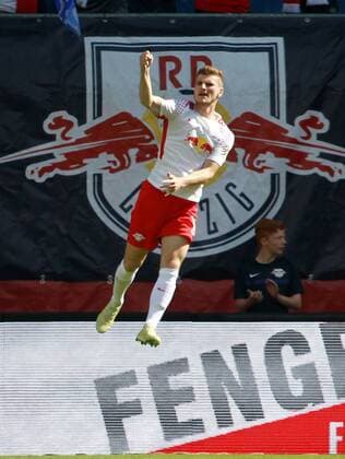 Themen der Woche - SPORT Bilder des Tages - SPORT GER, 1. FBL, RasenBallsport Leipzig vs VFL Wolfsburg 05.05.2018 , Leipzig, Red Bull Arena, GER, 1.FBL, Saison 2017 2018, 33. Spieltag, RasenBallsport Leipzig vs VFL Wolfsburg im Bild Torjubel Timo Werner (Leipzig) nach dem Tor zum 2:0 *** GER 1 FBL RasenBallsport Leipzig vs VFL Wolfsburg 05 05 2018 Leipzig Red Bull Arena GER 1 FBL season 2017 2018 33 Matchday RasenBallsport Leipzig vs VFL Wolfsburg im Bild Torjubel Timo Werner Leipzig after the gate to the 2 0