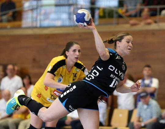 Bietigheim Handball 1 Bundesliga SG BBM Bietigheim vs HC Rödertal v l Anna Loerper BBM
