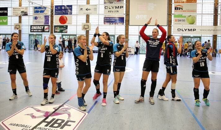 Bietigheim Handball 1 Bundesliga SG BBM Bietigheim vs HC Roedertal Final cheering BBM
