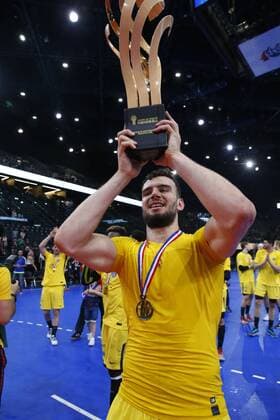 Joie Nedim Remili (PSG) avec coupe HANDBALL : Nimes vs Paris Saint Germain - Finale Coupe de France Hommes - 05 05 2018 GwendolineLeGoff Panoramic 