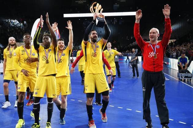 Joie Adama Keita (PSG) Nikola Karabatic (PSG) Thierry Omeyer ( gardien goal PSG) equipe (PSG) avec coupe HANDBALL : Nimes vs Paris Saint Germain - Finale Coupe de France Hommes - 05 05 2018 GwendolineLeGoff Panoramic 