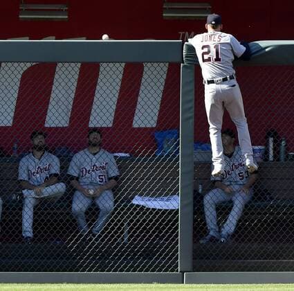 May 5, 2018 - Kansas City, MO, USA - Detroit Tigers left fielder JaCoby Jones watches a solo home run by the Kansas City Royals Abraham Almonte clear the fence during the sixth inning on Saturday, May 5, 2018, at Kauffman Stadium in Kansas City, Mo. Detroit at Kansas City - ZUMAm67_ 20180505_zaf_m67_044 Copyright: xJohnxSleezerx