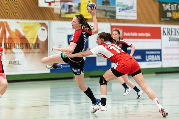 Sulamith Klein SG H2Ku Herrenberg Kuties 07 Sophia Sommerrock Kurpfalz Baeren 19 SG H2Ku Herrenberg Kuties vs Kurpfalz Baeren Handball 2 Bundesliga Women HBF season 17 18 05 05 2018 SG H2Ku Herrenberg Kuties vs Kurpfalz Baeren Handball 2 Bundesliga Women HBF season 17 18 05 05 2018 Herrenberg Copyright: xEibner-Pressefoto WolfgangxFrankx SGH