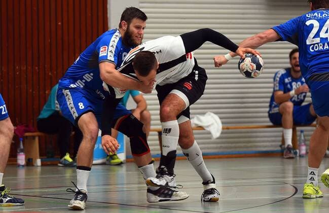 05 05 2018 xpsx Handball 3 League HSG Hanau TV Grosswallstadt v Florian Iron carrier Grosswallstadt Jannik Ruppert Hanau Hanau Hessen Germany