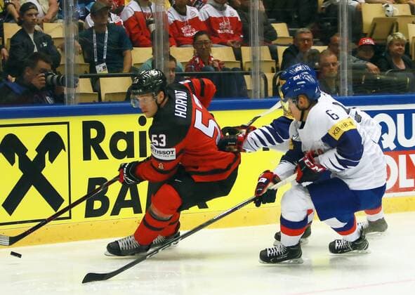 Eishockey WM, SÃ¼dkorea - Kanada 6th May 2018, Jyske Bank Boxen, Herning, Denmark; IIHF Ice hockey Eishockey World Championships, Group B, Korea versus Canada; Bo HORVAT (Canada) goes around the challenge from Wonjun KIM (KOR)  ActionPlus12021044
