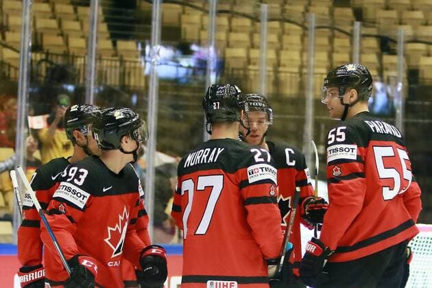 Eishockey WM, SÃ¼dkorea - Kanada 6th May 2018, Jyske Bank Boxen, Herning, Denmark; IIHF Ice hockey Eishockey World Championships, Group B, Korea versus Canada; The Canadian team celebrates after their first goal  ActionPlus12021047