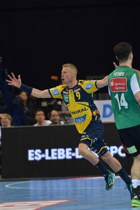 HBL DHB Cup Final Rhein Neckar Loewen vs TSV Hannover Burgdorf 05 05 18 Barcelycard Arena Hamburg HBL DHB Cup Final Rhein Neckar Loewen vs TSV Hannover Burgdorf pictured Gudjon Valur Sigurdsson Loewen 09 cheers nordphoto xWitke nph00002