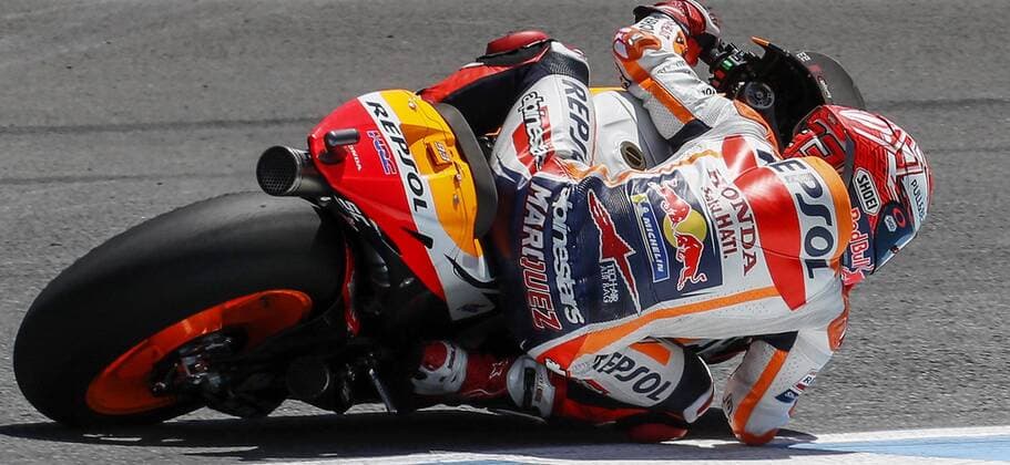 MotoGP, Marc Marquez gewinnt in Jerez Spanish MotoGP rider Marc Marquez of Repsol Honda Team leads the race during the 2018 Motorcycling Gran Prix of Spain at the Jerez-Angel Nieto Racetrack in Jerez de la Frontera, Andalusia, southern Spain, 06 May 2018. 2018 Motorcycling Gran Prix of Spain !ACHTUNG: NUR REDAKTIONELLE NUTZUNG!  Copyright: xJosexManuelxVidalx GRAF303 20180506-636612237735171338